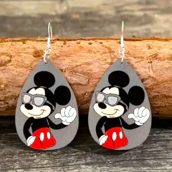 Earrings Mikey Mouse Cool Sunglasses Dangle Disney Shades Trendy Stylish Parks - Picture 1 of 3